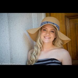 Meet your Posher, Tessa